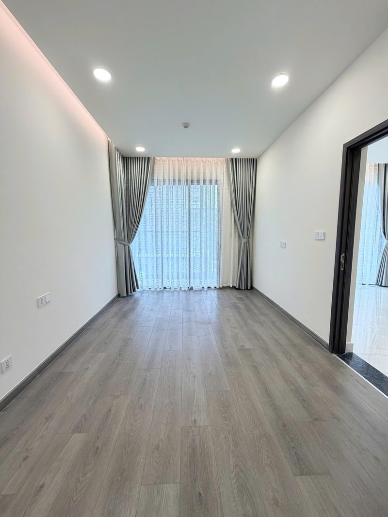 Ph&ograve;ng kh&aacute;ch căn hộ Diamond Centery 96m
